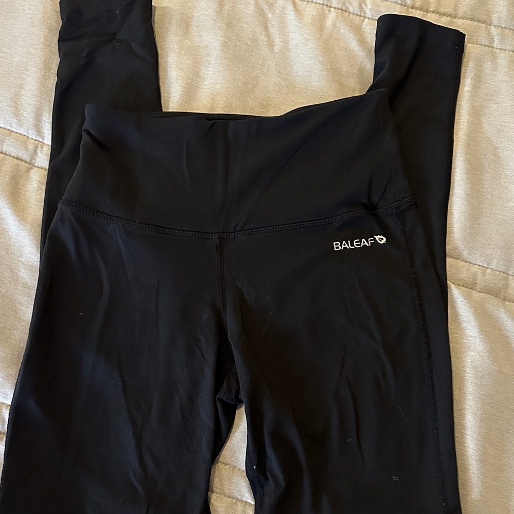 Baleaf women’s black Leggings